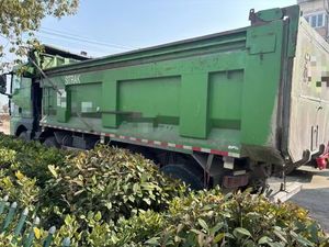 Camión pesado usado HOWO 6x4 8X4 de Sinotruck, camión volquete de 12 ruedas, capacidad de carga de 30-40 toneladas, motor Weichai izquierdo, precio competitivo en venta - Product Image 4