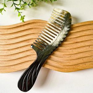 ACERCA DE Peine de cuerno de búfalo para peine de cuerno de pelo Extensión de cabello Color Cuerno natural completo para cabello con la mejor calidad en Vietnam - Product Image 1