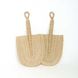 Abanico de mano de lujo de pasto marino, excelente calidad, abanicos de mano de pasto marino hechos a mano en Vietnam - Product Image 5