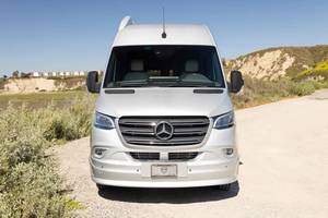 Mercedes-Benz Sprinter 3500XD Usada, Año 2019, Blanca, Faros LED, Aire Acondicionado Automático, Volante a la Izquierda - Product Image 1