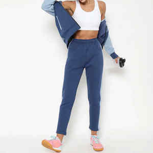 ชุดวอร์มแฟชั่นฤดูหนาวแบบใหม่ สไตล์ลำลอง ผ้าฟลีซ มีฮู้ด สกรีนโลโก้ได้ ผลิตจากโรงงาน สำหรับผู้หญิง ชุดเซ็ท 2 ชิ้น - Product Image 3