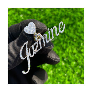 Colgante Personalizable de Plata 925 con Letra Cursiva, Corazón con Diamantes VVS Cultivados en Laboratorio, Joyería con Dije Personalizado para Mujer y Hombre - Product Image 1