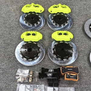 Nouveau kit de freinage surdimensionné 6/4 pistons GT6/GT4 compatible avec les jantes de 18 pouces, disque de 355 mm pour <span class=keywords><strong>Audi</strong></span> A4 Avant A4L A6 Allroad A6L S3 S4 Avant - Product Image 1
