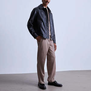 Chaqueta de Cuero Negra para Hombre, Estilo Bomber, al por Mayor, de Alta Calidad, Lisa, Resistente al Viento, con Cierre Completo, Personalizable OEM - Product Image 3