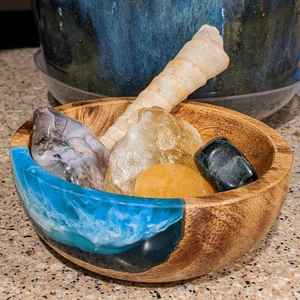 Saladier en résine colorée en bois d'acacia/manguier Fabriqué en Inde Vente chaude 2022 Acheteur commercial Prix bon marché Hôtel Restaurant - Product Image 2