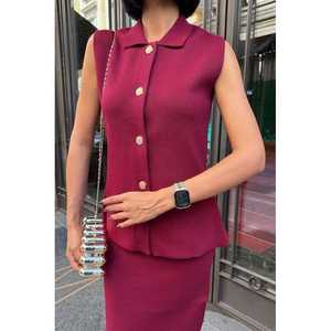 Conjunto Midi de Tejido de Punto 10230 con Detalle de Botones Dorados y Chaleco para Primavera/Verano, para el Trabajo o Uso Casual - Product Image 2