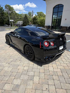 Auto Usado en Buen Estado con Bajo Kilometraje, 2021-2026, GT-R T-Spec Coupé, Envío a Todo el Mundo, en Venta - Product Image 5