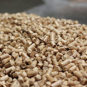 Granulés de bois à vendre/Fournisseur de granulés de bois/Granulés de bois de pin et de hêtre de qualité supérieure pour sacs A1 de 15 kg 4900 Kcal - Product Image 2