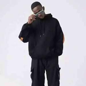 Sudadera con capucha recortada personalizada de alta calidad para hombres Muestra gratis sobre tamaño Street Wear Gráfico Sudaderas con capucha en blanco - Product Image 4