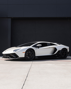 Bonne affaire pour un Lamborghini Aventador Ultimae 780LP 6.5L V12 d'occasion de 2022 - Product Image 2