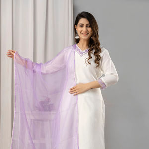 Conjunto de Kurta y Pantalones Bordados de Muselina Pura Étnica India y Dupatta de Organza, Traje Informal de Verano para Fiestas a Precio de Mayoreo - Product Image 1