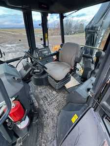 รถตักล้อยาง John Deere 410L มือหนึ่ง/มือสอง เครื่องยนต์ดีเซล ปั๊มไฮดรอลิก Bosch Rexroth ประหยัดน้ำมัน จัดส่งรวดเร็ว - Product Image 3
