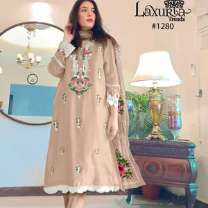 Último diseñador elegante túnica trabajo hecho a mano mangas bordadas con cuello atractivo bordado con trabajo a mano en Kurti Fancy Pant - Product Image 2