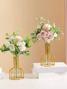 Encantadores floreros de metal de estilo vintage con acabados únicos perfectos para Bodas de temática rústica y decoración de granja - Product Image 6