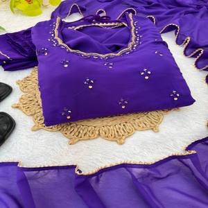 Robe de soirée VASTRA COTTAGE en georgette lourde avec broderie à la main, manches longues et dupatta en georgette assorti - Product Image 5