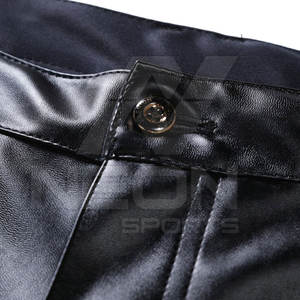 Pantalones de cuero para hombre de nuevo estilo para uso en exteriores, lavados, de la mejor calidad, de color sólido, a precio económico. - Product Image 6