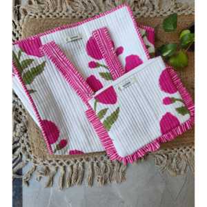 Sac fourre-tout artisanal « Poppies Dansantes » avec pochette brodée à volants, en tissu de coton, fermeture éclair, doublure en coton - Product Image 1