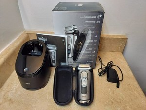 Maquinilla de afeitar eléctrica Braun Series 9 Pro para hombres con estación limpia, afeitadora recargable en seco y húmedo, 9465cc, metal noble - Product Image 4