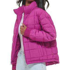 Chaqueta acolchada estampada de moda para mujer, cómoda y transpirable con bolsillo con cremallera sólida, manga corta y larga para invierno - Product Image 6