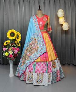 Lehenga choli ชุดสำหรับผู้หญิง: คอเสื้อมีสไตล์สำหรับทันสมัยดูบอบบางแต่โดดเด่นสำหรับชุดส่าหรีในโอกาสพิเศษ/ปาร์ตี้ - Product Image 5