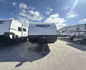 Autocaravanas y Remolques de Viaje Keystones C-o-l-e-m-a-n 17B Usados 2024 2025 de Alta Calidad - Product Image 2