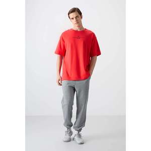 เสื้อยืดคอกลมโอเวอร์ไซส์พิมพ์ลายสำหรับผู้ชาย Tommylife Wholesale รุ่น 88321 สีกรมท่า - FIESTA - Product Image 4