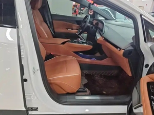Nuevo SUV Eléctrico 2024 de Alta Calidad, Autonomía Estándar, Motor Único Ultium - Product Image 4