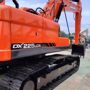 Excavatrice d'<span class=keywords><strong>occasion</strong></span> coréenne Doosan DX225LC-9S 22 tonnes, équipement lourd d'<span class=keywords><strong>occasion</strong></span> Doosan DX225 DX300 à vendre - Product Image 3