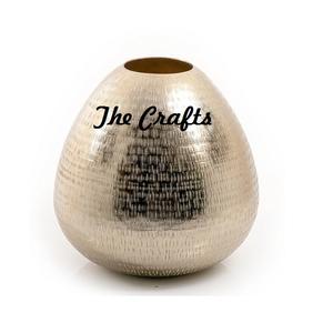 Vase à fleurs de la plus haute qualité, fait main, en aluminium martelé, pour décoration de mariage et accessoires. - Product Image 4