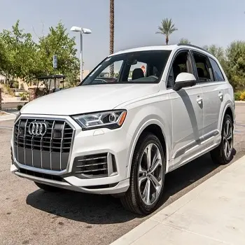 中古車Audi Q7 TFSI e quattro新品