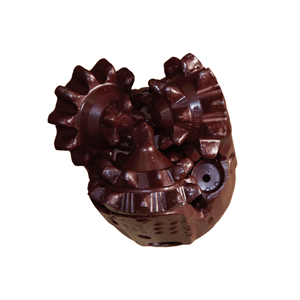 Foret triconique en carbure de tungstène R2333W avec filetage API pour applications de forage HDD et de puits d'eau dans le secteur de la construction - Product Image 2