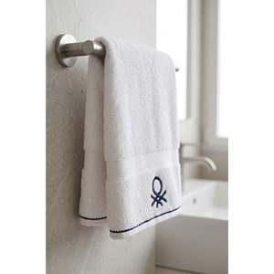 Be-2295-Wh 100% Cotton <b>White</b> 90x150 cm <b>Towel</b> - <b>WHITE</b> - Product Image 1