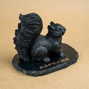 Figura de ardilla de shungita - Product Image 2