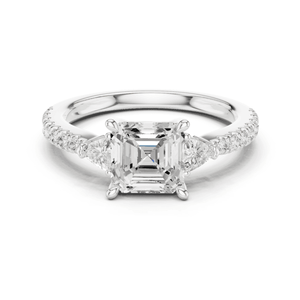 Anillo de Compromiso con Diamante Corte Princesa y Diamantes Laterales Cónicos |   Anillo de Joyería Fina de Lujo para Mujer - Product Image 3