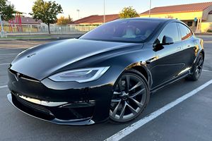 Tesla Model S Long Range 2022, Bajo Kilometraje, Caja de Cambios Automática, Dirección Suave, Gasolina/Eléctrico, Batería de Litio - Product Image 3