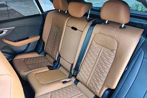 Audi RS Q8 2023 d'occasion en excellent état, 591 ch, V8 biturbo, transmission intégrale, couleur orange dragon métallisé, très bien équipée - Product Image 6