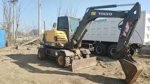 Pelles sur pneus d'occasion Volvo Ew60C à vendre en bon état - Product Image 4