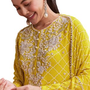 Set Chinon Sharara stampato giallo brillante con taglio Dana e paillettes vivace festa e cerimonia di nozze vestito Kurti - Product Image 4