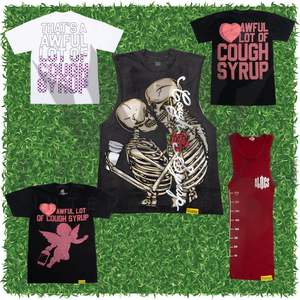 Camiseta con estampado 'Eso es muchísimo jarabe para la tos', de San Valentín, de alta calidad, 100% algodón, cuello redondo, oversize, personalizada, unisex, para hombre - Product Image 1