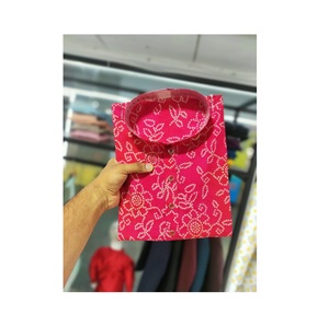 Conjunto de pantalones Kurta pesados de diseño moderno de alta demanda perfecto para uso festivo de exportador y fabricante indio - Product Image 1