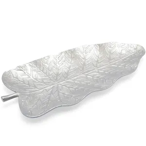 Bandeja de metal de aluminio de diseño minimalista moderno artesanal, regalo industrial en relieve para eventos de fiesta, gran mayorista-Zahid Exports - Product Image 5