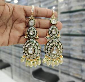 Boucles d'oreilles en forme de goutte en laiton et cuivre pour femmes élégantes et à la mode bijoux de luxe vintage aspect diamant pour les mariages - Product Image 2