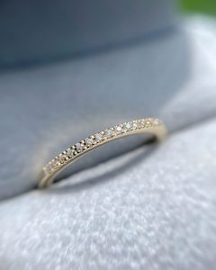 Anillo de boda de eternidad completa CZ blanca de corte redondo de 1,00mm | Anillo de plata Delgado 925 | Joyería de aniversario delicada para mujer - Product Image 3