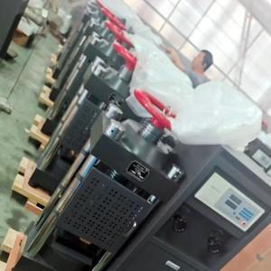 Machine d'essai de résistance à la compression en béton hydraulique servo avec 1 an de garantie - Product Image 4