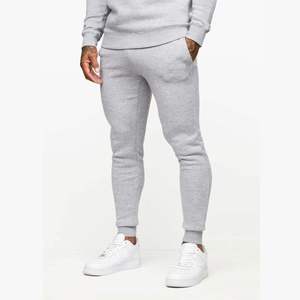 Conjunto Deportivo de Dos Piezas para Hombre, Color Gris Claro, Corte Ajustado, Ecológico, Transpirable, Informal, con Sudadera con Capucha y Pantalones Joggers, para Gimnasio, Entrenamiento, Running y Uso Diario - Product Image 4