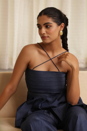 Silhouette élégante Ensemble de coordination en denim d'été pour femmes Style léger extensible et traditionnel pour un style de vie actif et une fête - Product Image 3