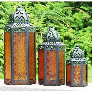 Ensemble de lanternes métalliques sur pied, trois pièces, sur mesure, pour la décoration de la maison, des hôtels, des restaurants, des mariages, des bureaux, fabriqué en Inde. - Product Image 2