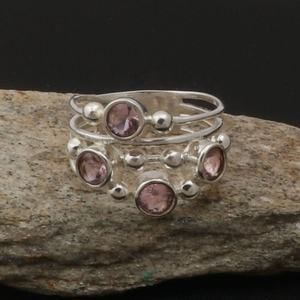 Anillo de declaración bohemio de piedras preciosas de cuarzo rosa plateado en capas de ley con regalo de aniversario de estilo clásico de latón - Product Image 2