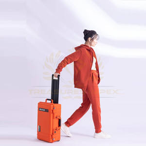 Conjunto personalizado de 2 piezas para mujer, de algodón de invierno y pantalones de chándal Sudadera con capucha, traje para correr, chándal liso, sudadera con cremallera y pantalón con cordón - Product Image 3