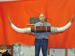 Taureau monté en corne de buffle Décoration murale en corne de vache Accessoires de décoration intérieure de luxe Décoration murale en forme de boeuf Taureau monté - Product Image 3